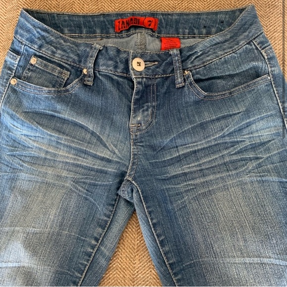 Excellent Preowned Condition Zanadi Skinny Jeans Size 7 Juniors. Very Cute. - Picture 3 of 5